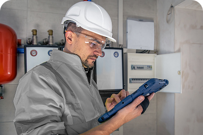 checking-fire-extinguisher-safety 1